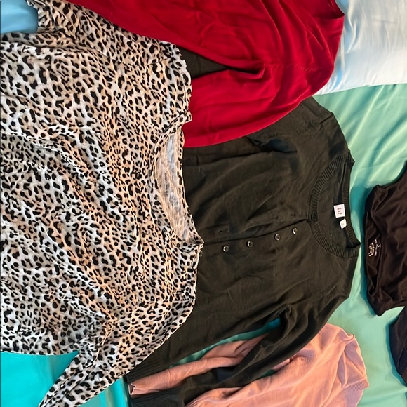 3 Button-Up Sweaters + long sleeve tee - Picture 1 of 8